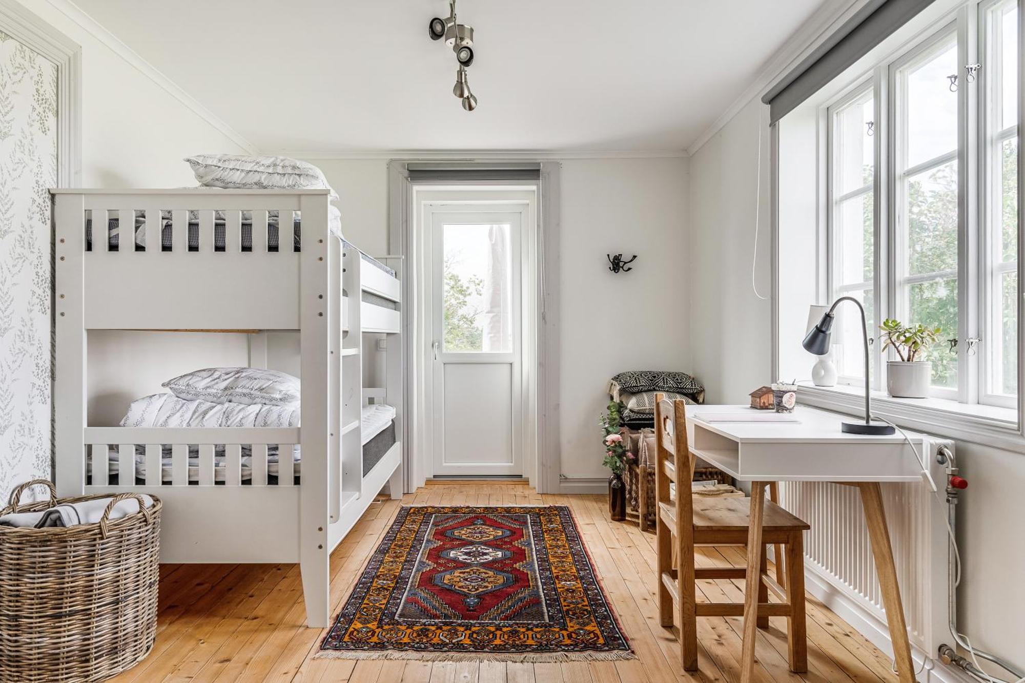 Stubbet - Charming - Newly Remade Villaer *
