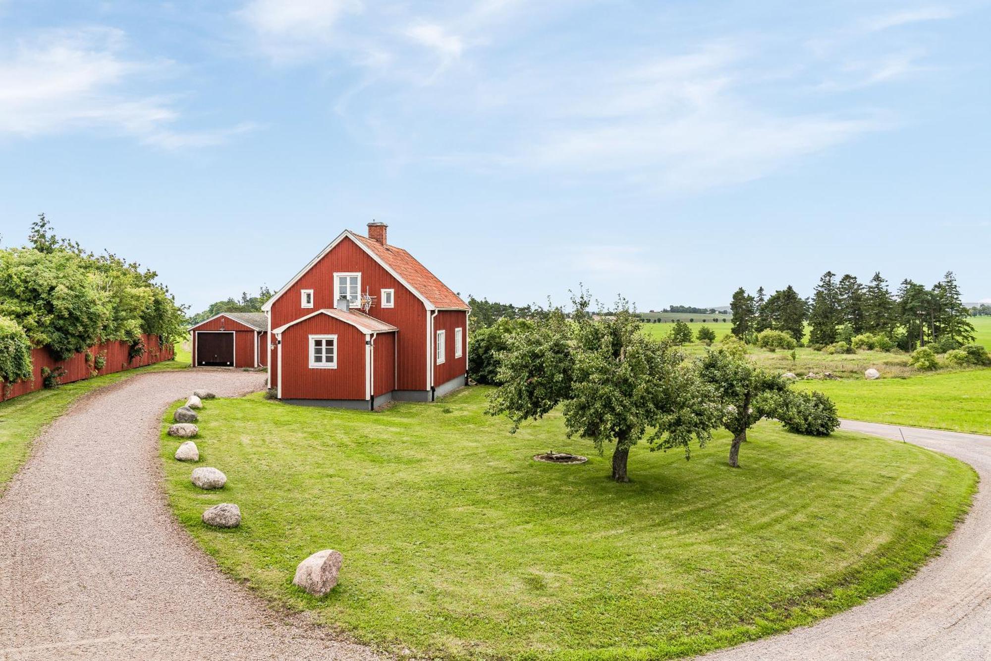 Stubbet - Charming - Newly Remade Villaer *